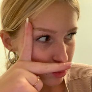 Meet your Posher, Zocia